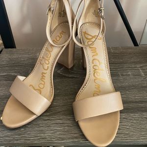Size 8 Same Edelman Yaro ankle strap sandal